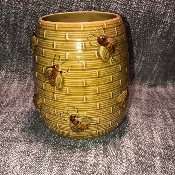 Vintage circa 1960’s Beehive canister.   Made in Portugal - Picture 1 of 5